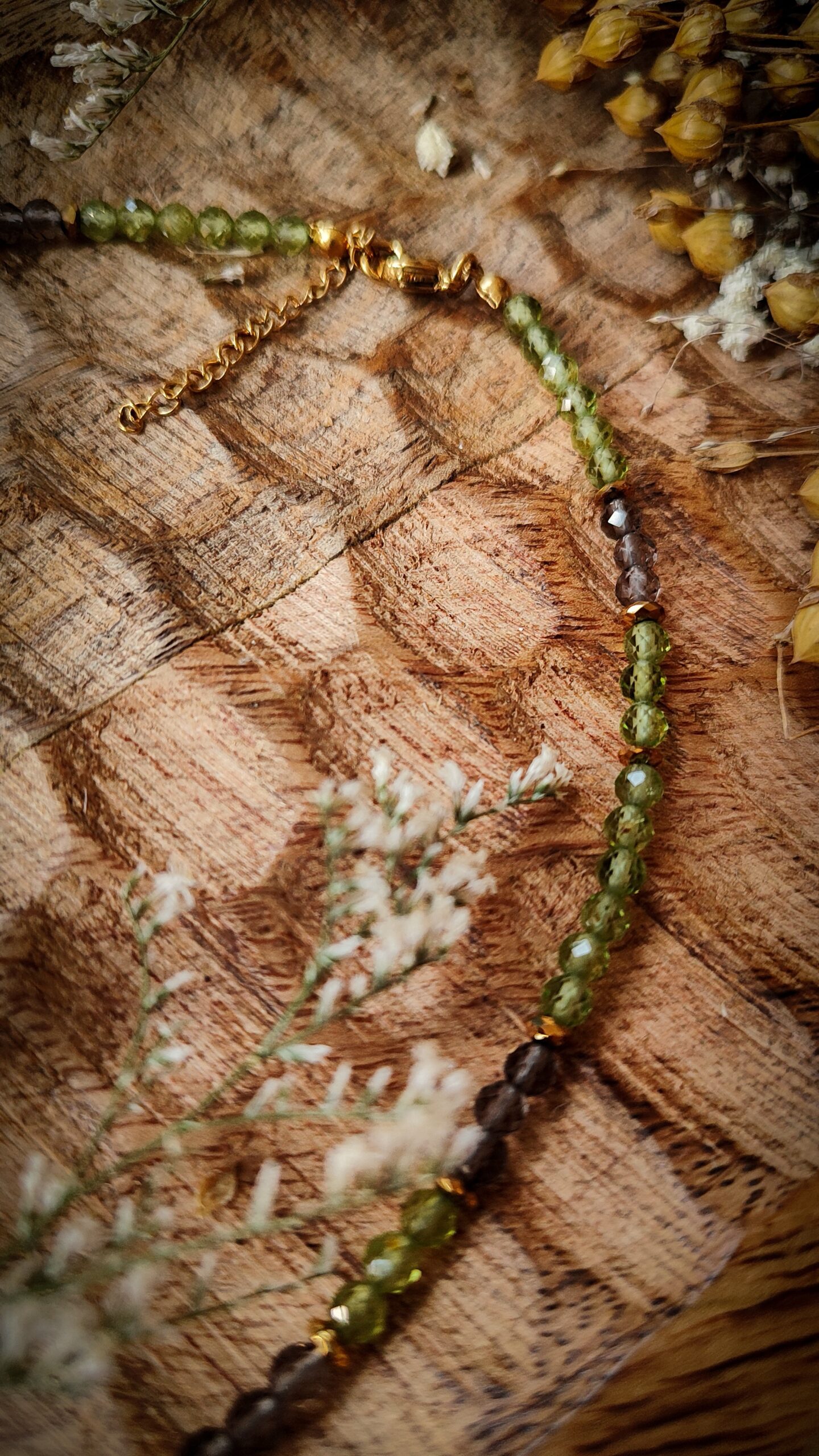 Leśny mech - naszyjnik z drobnych kamieni handmade - obrazek 3