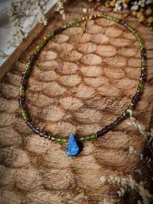 Leśny mech - naszyjnik z drobnych kamieni handmade