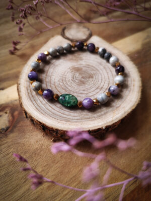 Bransoletka z jaspisu, czaroitu i szmaragdu